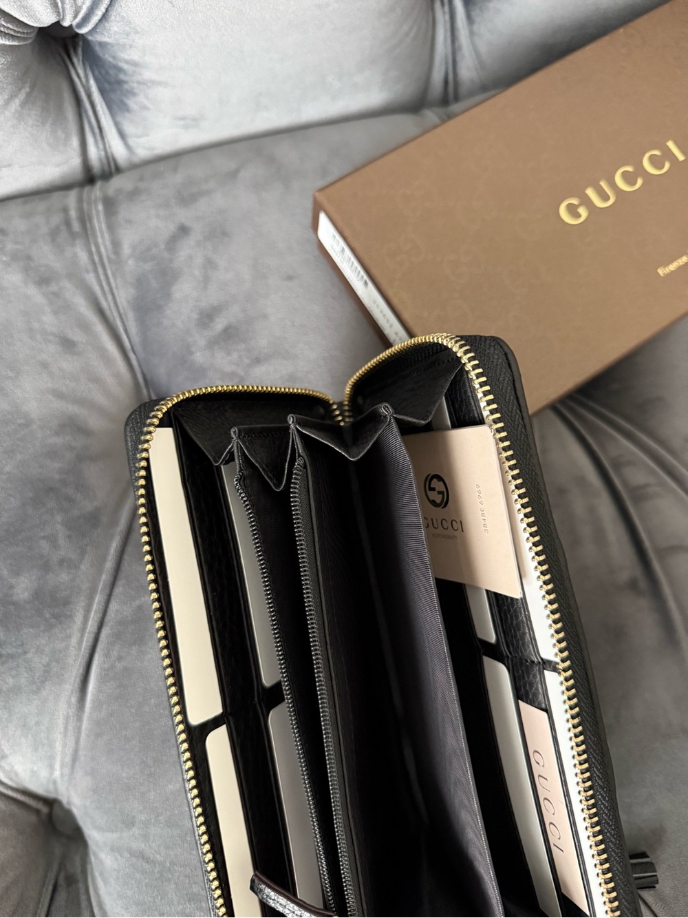 Gucci zip-around  Wallet with signature green-red-green web stripe and tassel - Picture 5 of 7
